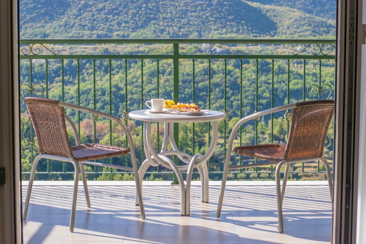 Villa Milena With Heated Pool And Jacuzzi Kostanje Kültér fotó