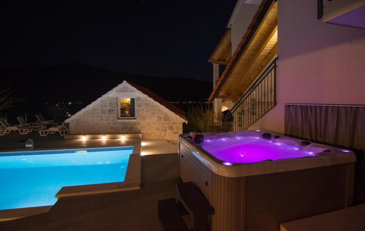 Villa Milena With Heated Pool And Jacuzzi Kostanje Kültér fotó